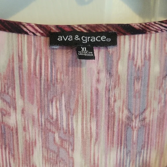 Ava & Grace SzXL Pink and Brown Patterned ruffle scoop neck top 3/4 angel sleeve - Picture 2 of 5